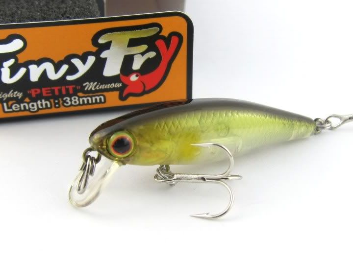 Воблер Jackall TINY FRY 38SP Воблер Jackall TINY FRY 38SP