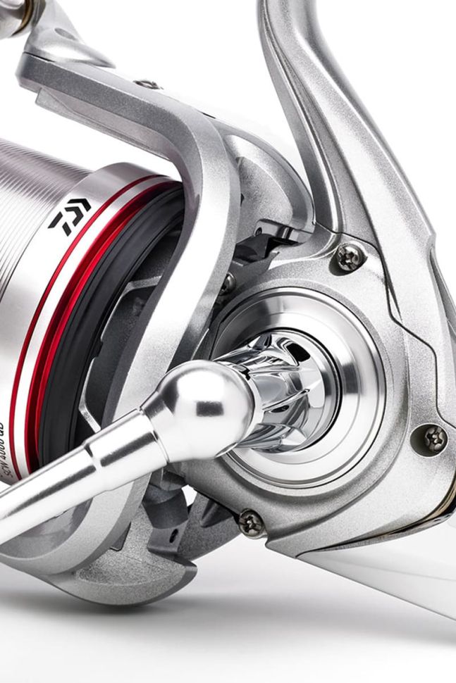 Катушка карповая Daiwa 18 Emblem SURF 35 Surf QD