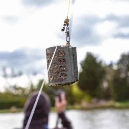 Кормушка Preston Hexmesh Plastic Cage Feeder