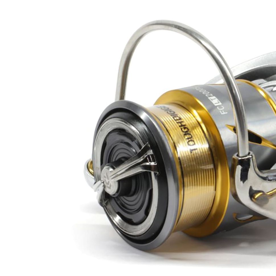 Катушка Daiwa 21 Freams