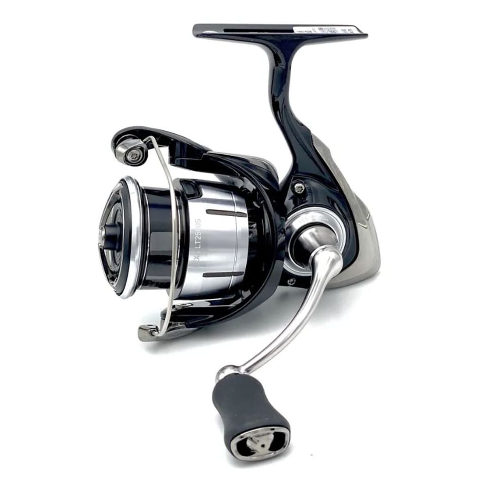 Катушка Daiwa 23 Lexa