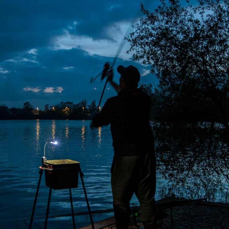 Светильник - фонарь FOX Spomb Bucket Light