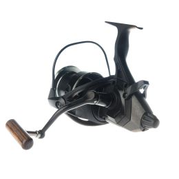 Катушка бэйтраннером Okuma LS
