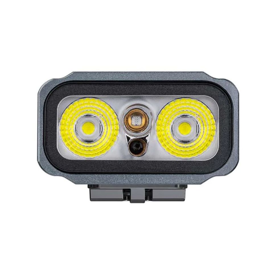 Фонарь-клипса Fenix E06R 700 Lumens