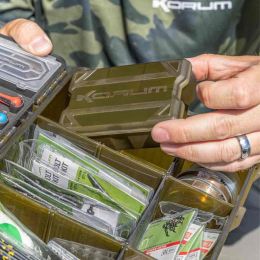 Оснащённая коробка для снастей Korum Tackle Blox - Fully Loaded