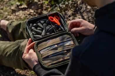 Сумочка для грузил FOX Camolite Compact Rigid Lead & Bits Bag